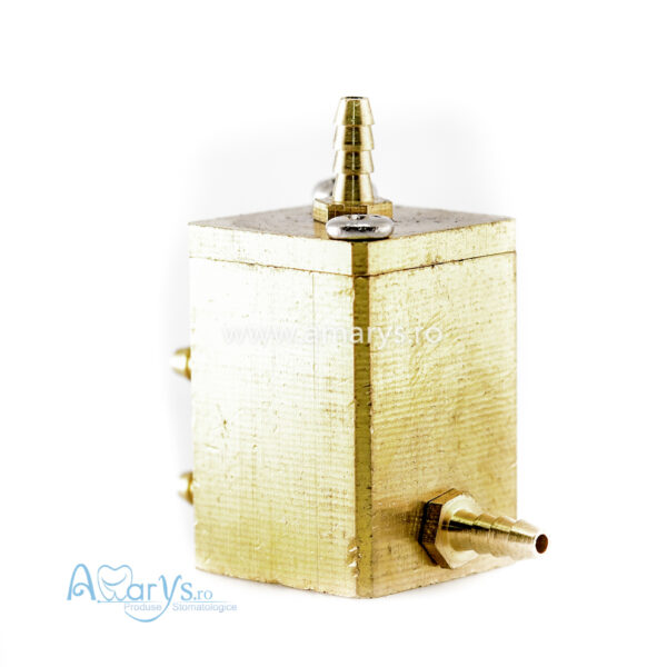 Valva directionala comanda pneumatica