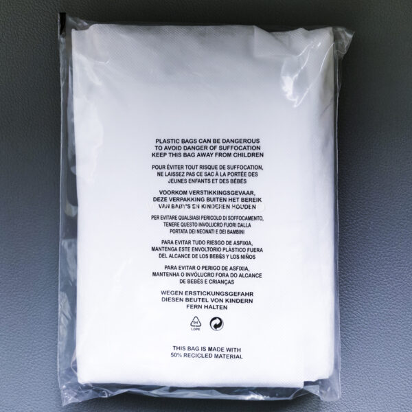 Halat (tip chirurgical) impermeabil autoclavabil Polipropilena TNT 60 Gr/Mp